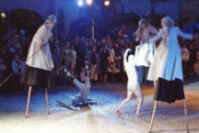 [25. MFTU 2007 Jelenia Góra - Teatr InZhest “X-Tradition”] (fot. 3) [Dokument ikonograficzny]