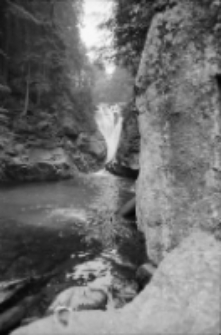 Wodospad Szklarki (fot. 2) [Dokument ikonograficzny]
