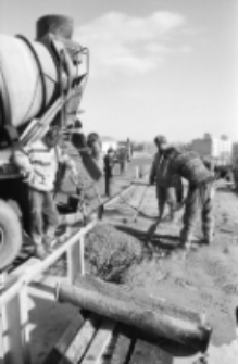 Jelenia Góra - Aleja Jana Pawła II : budowa wiaduktu (fot. 3) [Dokument ikonograficzny]