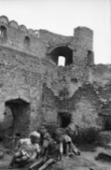 [Jelenia G&oacute;ra - zamek Chojnik - 1954] (fot. 15) [Dokument ikonograficzny]