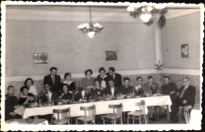 Wnętrze restauracji Bajka, lata 60. XX w. (Fot. 1) [Dokument ikonograficzny]