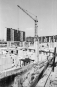 Jelenia Góra : budowa Szkoły Podstawowej nr 11 (fot. 1) [Dokument ikonograficzny]