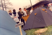 46. Światowy Młodzieżowy Zlot Campingu i Caravaningu w Obornikach Śląskich, miasteczko namiotowe Duńczyk&oacute;w, 16.04.1998 r. (fot. 12) [Dokument ikonograficzny]