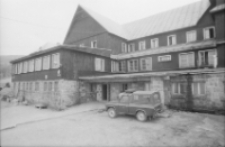 Szklarska Poręba, schronisko na Hali Szrenickiej (fot. 2) [Dokument ikonograficzny]