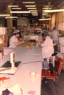 Spółdzielnia Zakłady Wyrobów Cukierniczych „Miś” w Obornikach Śl., 1998 r. (fot. 17) [Dokument ikonograficzny]