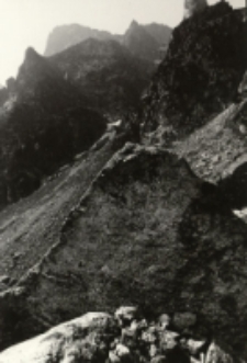 Zanim zapadnie noc [Dokument ikonograficzny]