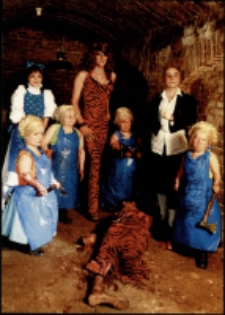 Katarzyna Kozyra. Fikcja i fantazja - zaproszenie [Dokument życia społecznego]