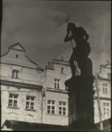 [Jelenia Góra - Plac Ratuszowy - Neptun] (fot. 1) [Dokument ikonograficzny]