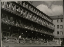 [Jelenia Góra (Cieplice) - Dom Zdrojowy] (fot. 1) [Dokument ikonograficzny]