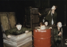 Ślub. Trzech. Pięcioro (fot. 1) [Dokument ikonograficzny]