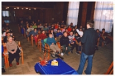 Spotkanie autorskie z Grzegorzem Kasdepke, 24.03.2003 r. (fot. 7) [Dokument ikonograficzny]
