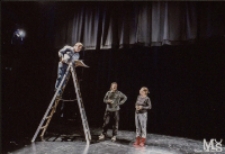 Spróbuj próby... czyli prawdziwa bajka o czerwonym kapturku i sztuce rezyserii (fot. 3) [Dokument ikonograficzny]