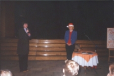 Spotkanie autorskie z Wiesławą Kuciembą, 5.12.2006 r. (fot. 3) [Dokument ikonograficzny]