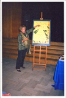Spotkanie autorskie z Wandą Chotomską, 6.10.2003 r. (fot. 4) [Dokument ikonograficzny]