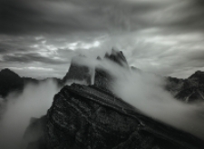 Wiatr, mgły i góry - studium masywu Odle z inspiracji W. Turnera 1 [Dokument ikonograficzny]