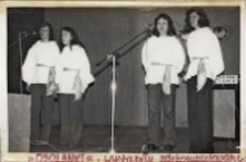 Eliminacje środowiskowe konkursu piosenki radzieckiej, 25.01.1977 r. (fot. 2) [Dokument ikonograficzny]