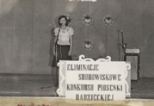 Eliminacje środowiskowe konkursu piosenki radzieckiej, 25.01.1977 r. (fot. 3) [Dokument ikonograficzny]