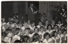 Przem&oacute;wienie podczas akademii z okazji Święta Ludowego w Obornickim Ośrodku Kultury, 30.05.1982 r. [Dokument ikonograficzny]