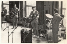 Zespół instrumentalno-wokalny „Instruktor” gra w sali widowiskowej Obornickiego Ośrodka Kultury podczas imprezy Kolorowe Wsie, 10.06.1984 r. [Dokument ikonograficzny]