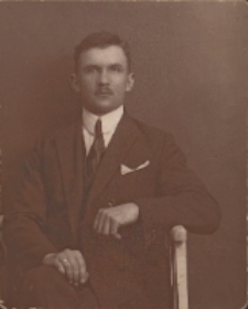 Fotografia Bolesława Nieboraka : zdjęcie wykonane w atelier w Rawiczu, 1920 r. [Dokument ikonograficzny]