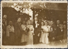 Ślub Karola Fechtera ze Stanisławą z d. Królikowską w Urazie, 1947 r. [Dokument ikonograficzny]