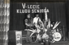 Pięciolecie działalności Klubu Seniora w Obornikach Śląskich, 28.06.1977 r. (fot. 6) [Dokument ikonograficzny]