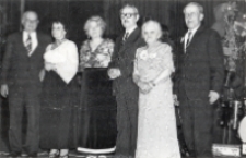 Zabawa karnawałowa klub&oacute;w seniora z Trzebnicy, Pęgowa i Obornik Śląskich w Obornickim Ośrodku Kultury, 24.01.1978 r. (fot. 3) [Dokument ikonograficzny]