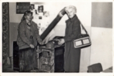 Wizytacja świetlicy wiejskiej w Piekarach w ramach Ligi Klubów, 26.11.1986 r. [Dokument ikonograficzny]