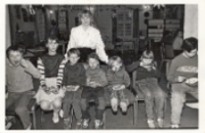 Jubileusz piętnastolecia prowadzenia świetlicy wiejskiej w Piekarach przez Eustachego Drymucha, 14.03.1991 r. (fot. 6) [Dokument ikonograficzny]