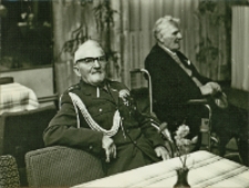 Zdjęcie ze spotkania rocznicowego (pierwszy z lewej Wacław Urbański), 1979 r. (fot. 2) [Dokument Ikonograficzny]