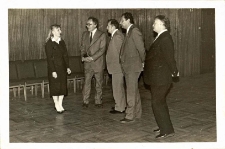 Zdjęcia z wizyty delegacji z Zaporoża (Związek Socjalistycznych Republik Radzieckich) z udziałem dyrektora WKiSz Adama Zindulskiego w Obornickim Ośrodku Kultury, 16.01.1988 r. [Dokument ikonograficzny]