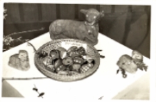 Wystawa wielkanocna w Obornickim Ośrodku Kultury, 27.03 - 4.04.1988 r. (fot. 6) [Dokument ikonograficzny]