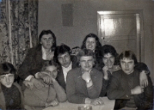 Spotkanie towarzyskie zorganizowane w Pęgowie na pożegnanie poborowych, 25.10.1977 r. (fot. 3) [Dokument ikonograficzny]