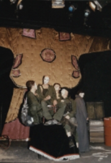 Ślub. Trzech. Pięcioro (fot. 12) [Dokument ikonograficzny]