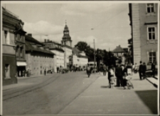 [Jelenia G&oacute;ra (Cieplice) - Plac Piastowski - widok na wsch&oacute;d] [Dokument ikonograficzny]