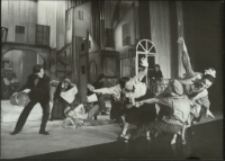 Boso, ale w ostrogach (fot. 16) [Dokument ikonograficzny]