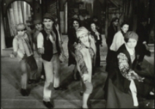 Boso, ale w ostrogach (fot. 21) [Dokument ikonograficzny]