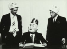 Zabawa (fot. 2) [Dokument ikonograficzny]