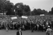 Jelenia Góra. Wiec Solidarności 30 czerwca 1981 (fot. 5) [Dokument ikonograficzny]