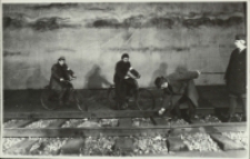 Pieszo (fot. 5) [Dokument ikonograficzny]