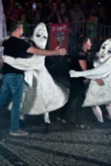 Mr Pejo`s Wandering Dolls. The Moonsters (fot. 3) [Dokument ikonograficzny]