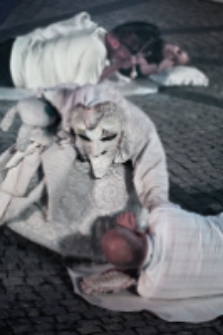 Mr Pejo`s Wandering Dolls. The Moonsters (fot. 13) [Dokument ikonograficzny]