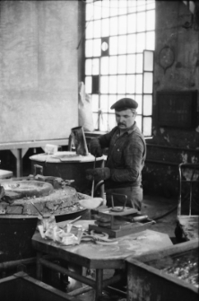 Jelenia Góra - Huta Szkła Technicznego (fot. 3) [Dokument ikonograficzny]