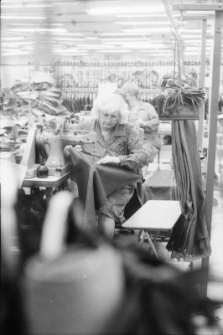 Jelenia Góra - Zakłady Przemysłu Odzieżowego Confex (fot. 3) [Dokument ikonograficzny]