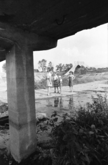 Mysłakowice - basen (fot. 3) [Dokument ikonograficzny]