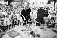 Teatry uliczne (fot. 4) [Dokument ikonograficzny]