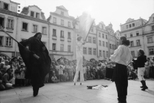Teatry uliczne (fot. 7) [Dokument ikonograficzny]