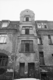 Jelenia Góra - zabytkowe kamienice (fot. 2) [Dokument ikonograficzny]