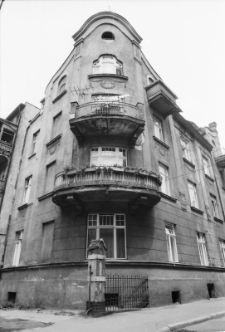 Jelenia G&oacute;ra - Jelenia G&oacute;ra - zabytkowe kamienice (fot. 3) [Dokument ikonograficzny]