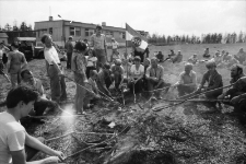 Karkonosze - sprzątanie szlaków turystycznych (fot. 3) [Dokument ikonograficzny]